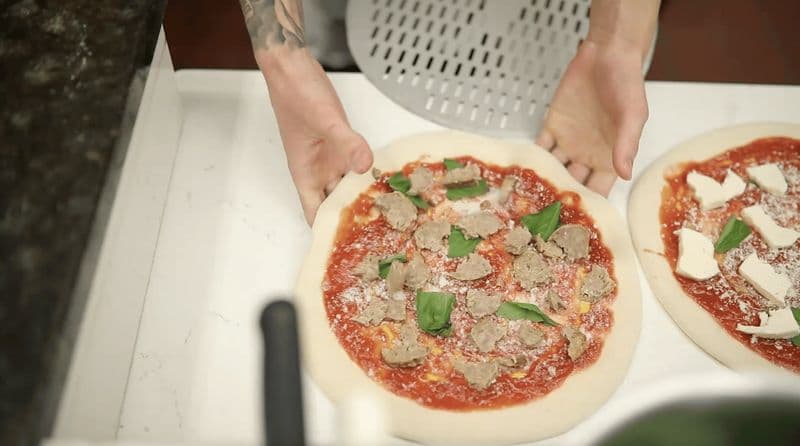 Saverio's Pizza: #EatAuthentic